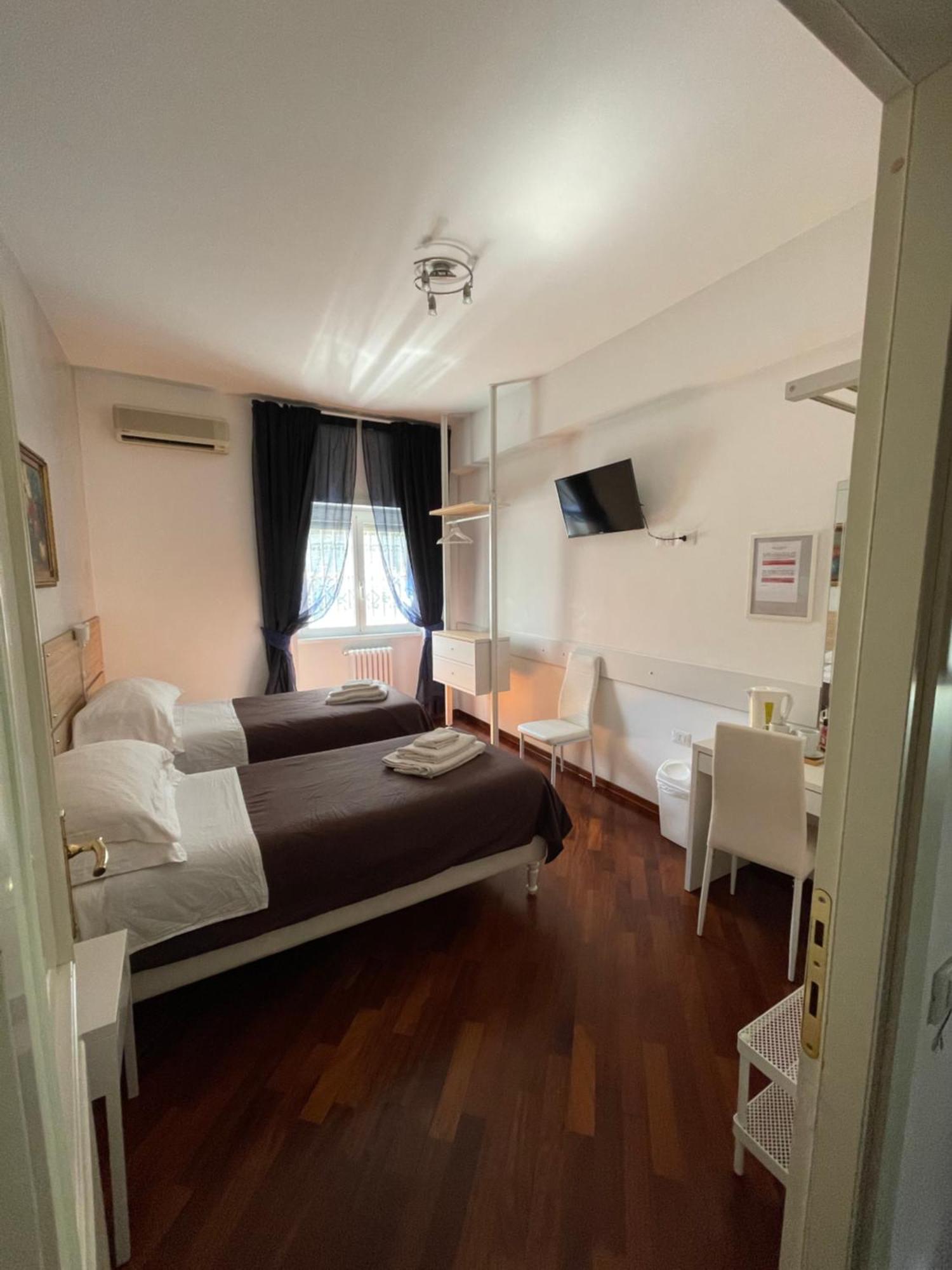 Casa Mia Guesthouse Rome Exterior photo